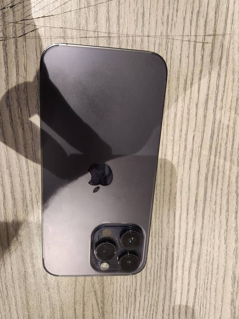 Apple iPhone 14 Pro Max 1