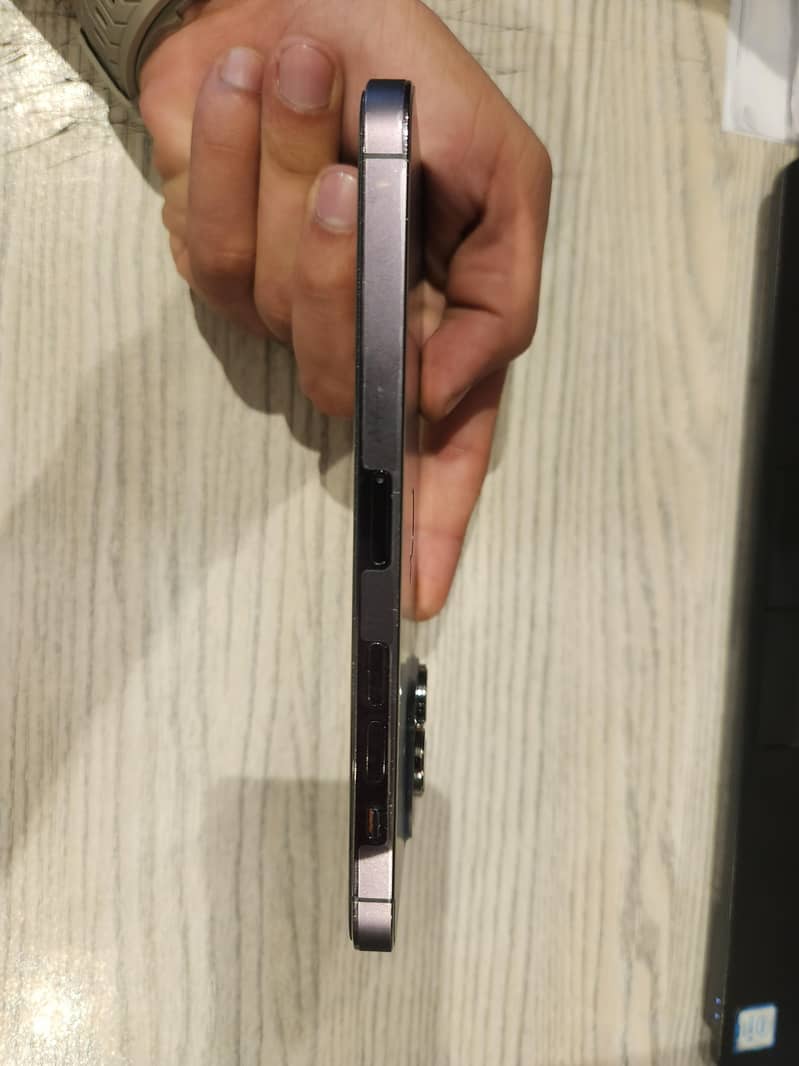 Apple iPhone 14 Pro Max 4
