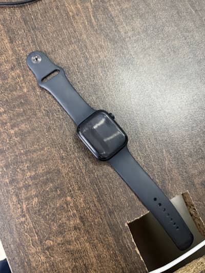 Apple Watch Series 7 (with box)