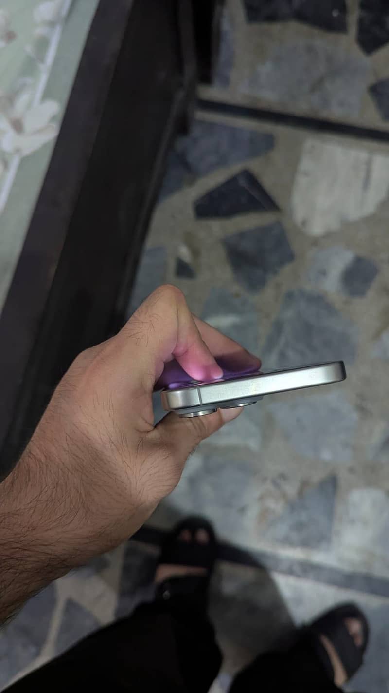 Apple iPhone 15 Pro Max 1