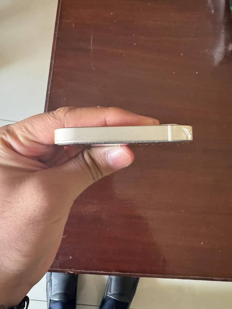 Apple iPhone 12 3