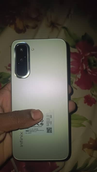infinix Hot 70