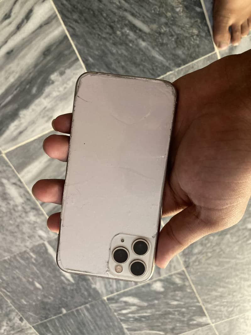 Apple iPhone 11 Pro 8