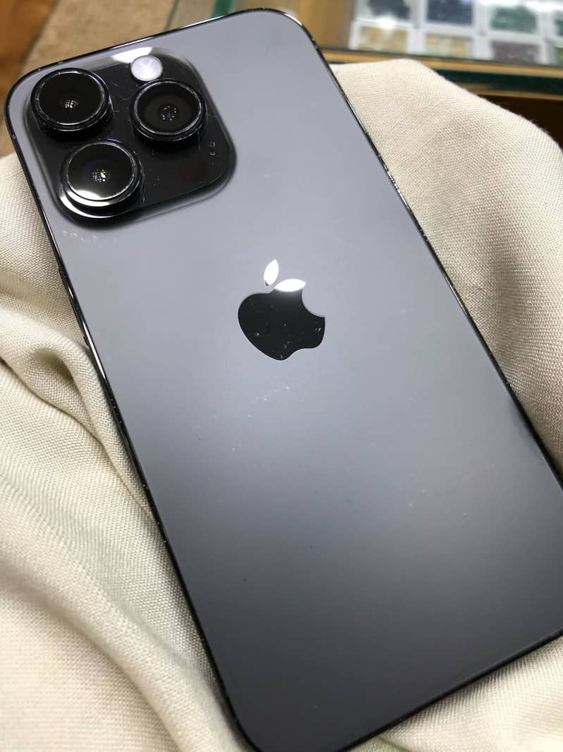 Apple iPhone 14 Pro 2