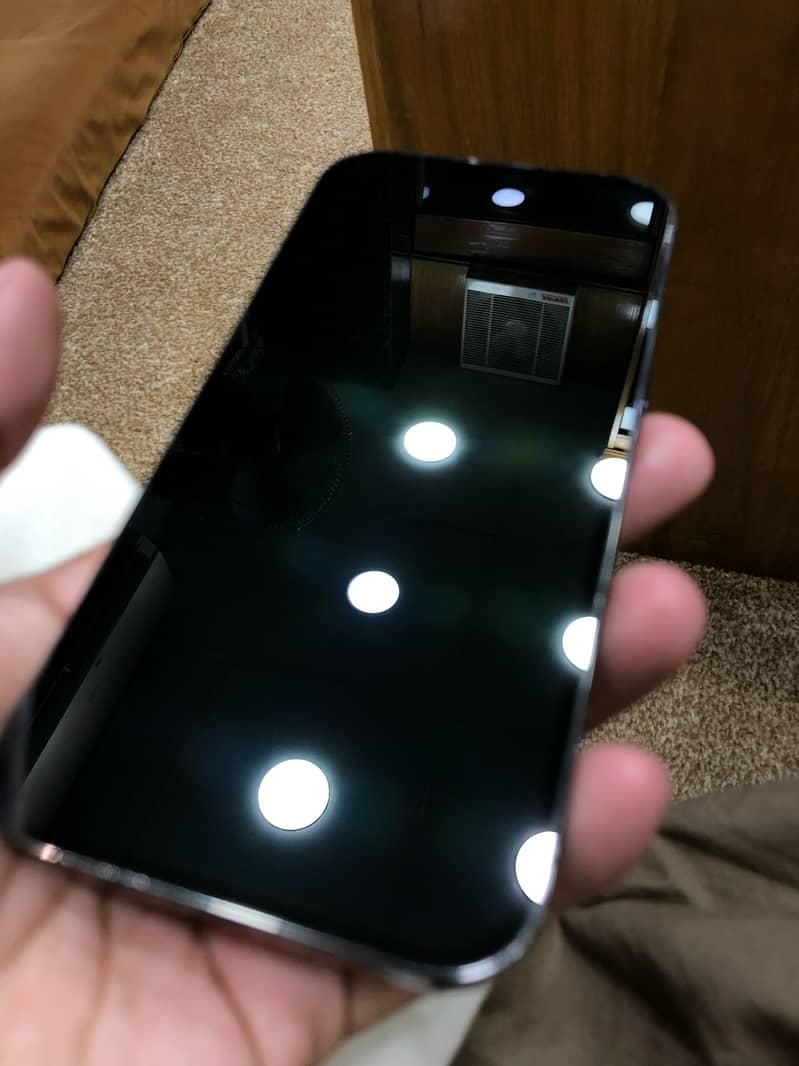 Apple iPhone 14 Pro 3