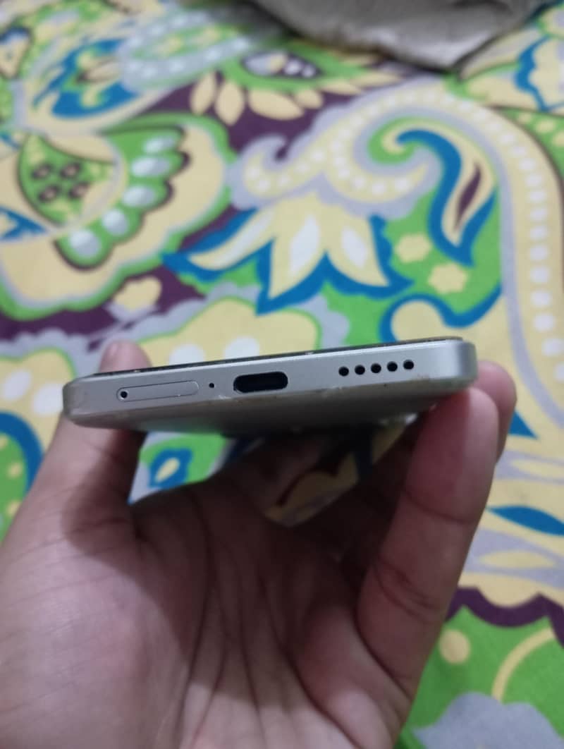 Xiaomi POCO X6 Pro 2