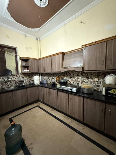 5 Marla First floor availabile for rent
