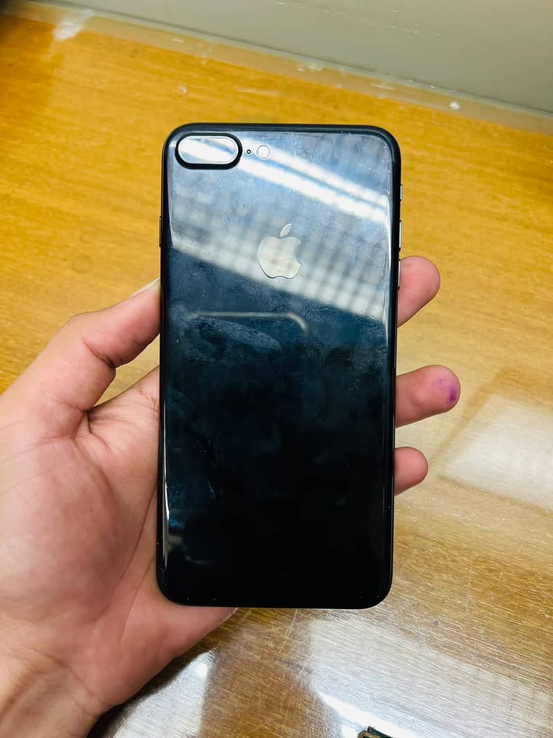 Apple iPhone 7 Plus 2
