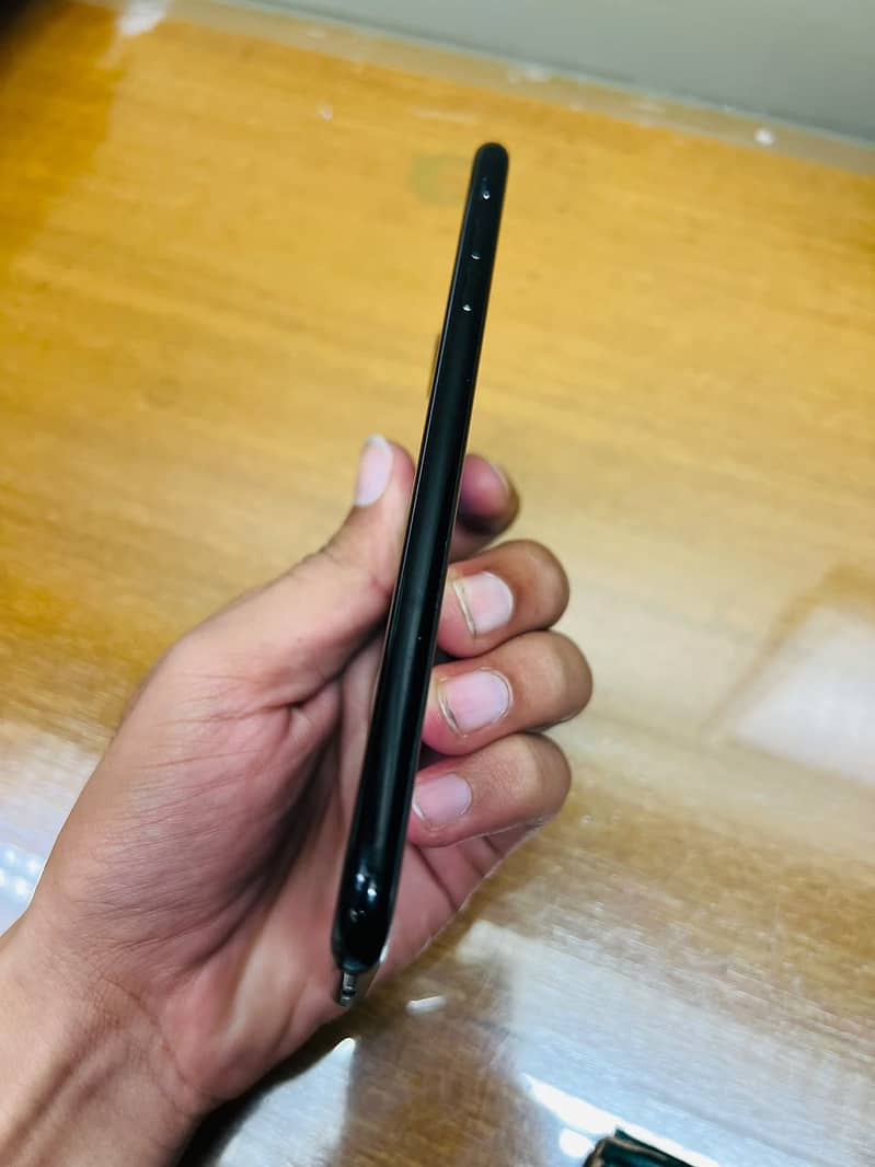 Apple iPhone 7 Plus 3