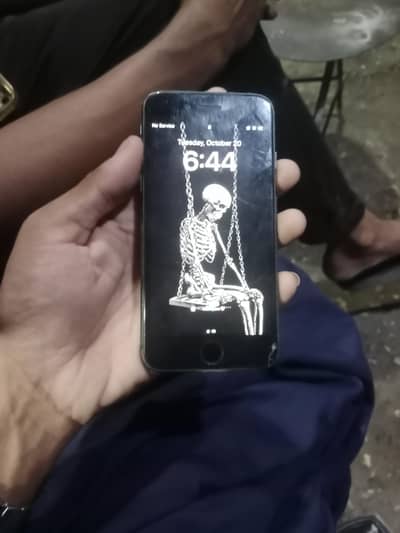 Apple iPhone 8