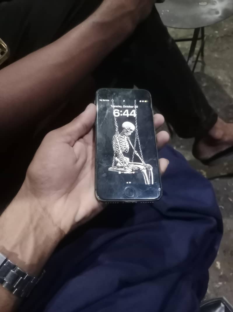 Apple iPhone 8 2