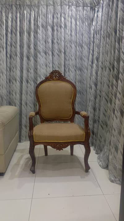 chinoti chairs