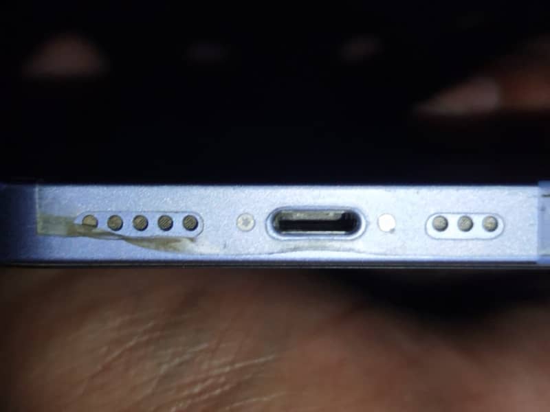 iPhone 14 8