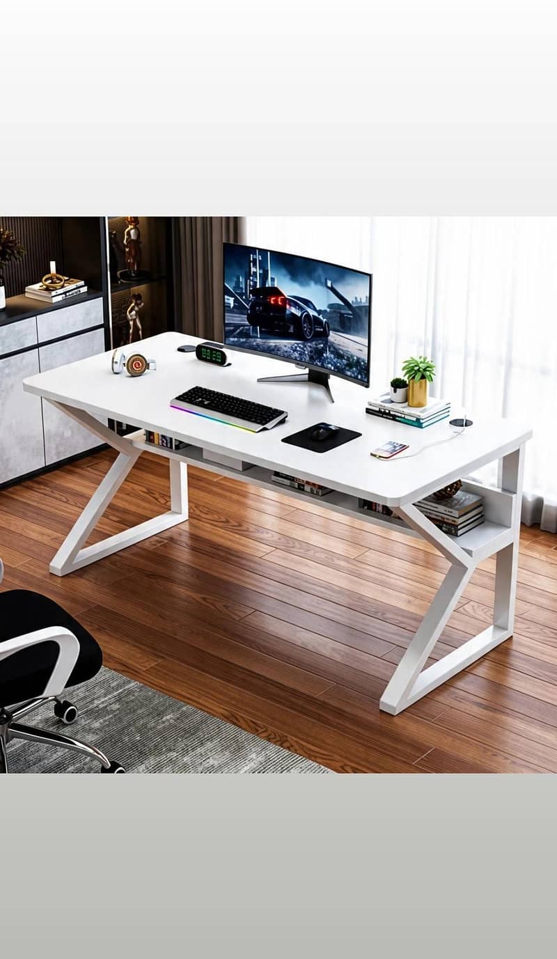 Gaming desk/table 1