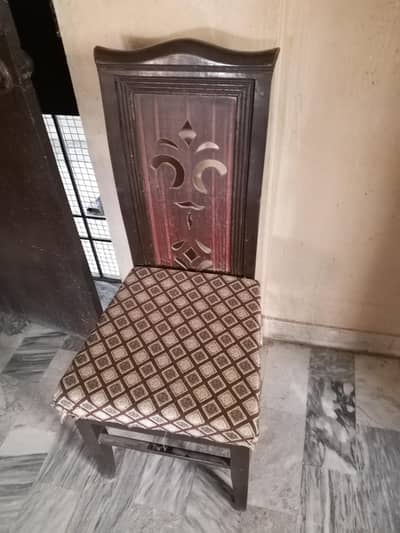Dining table with 6 chairs