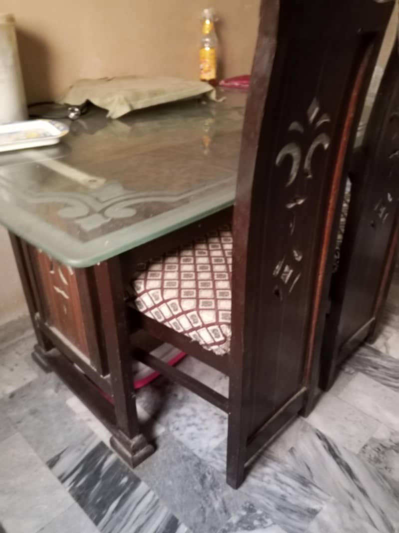 Dining table with 6 chairs 5