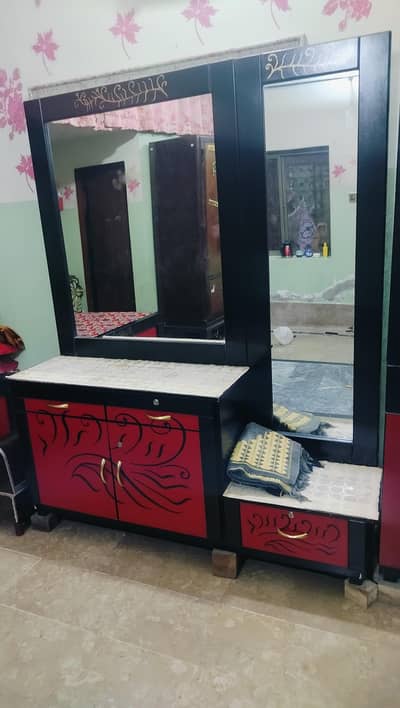 6 month use furniture new condition 03434848347