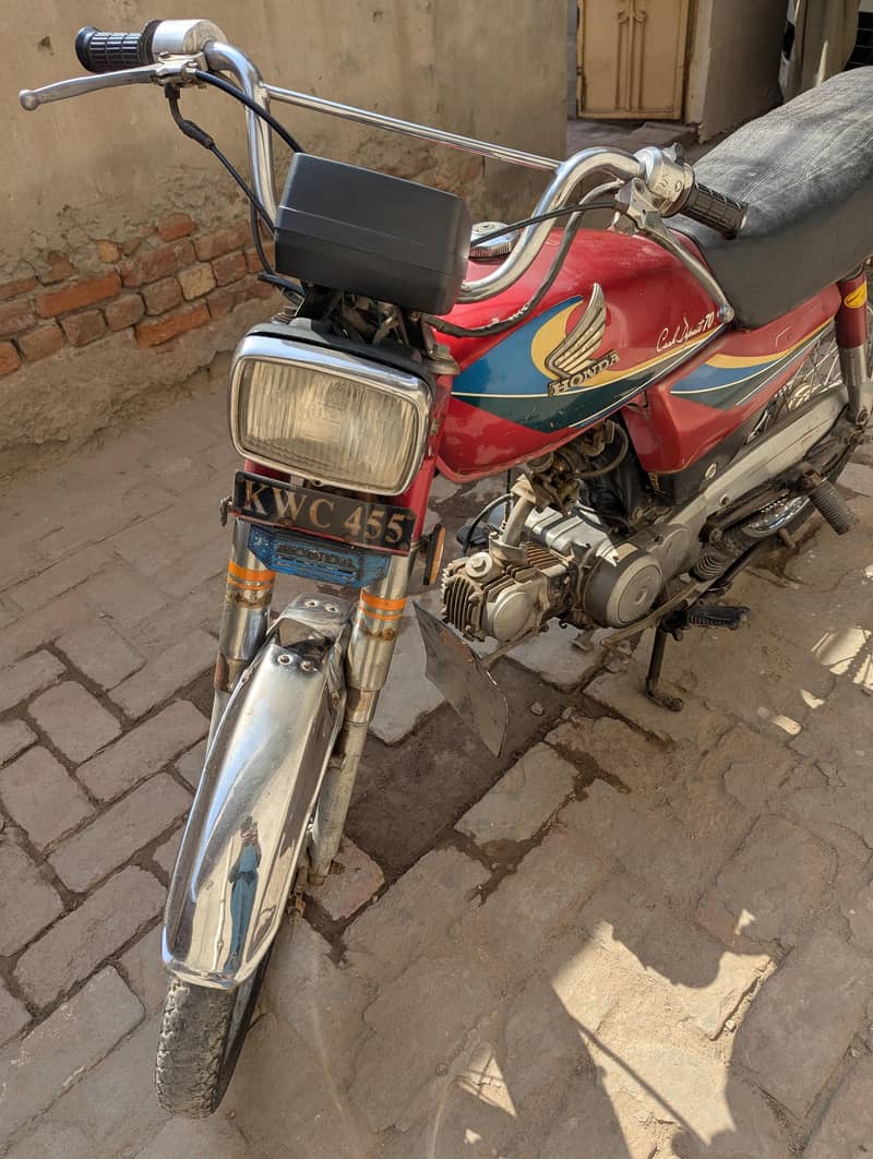 Honda CD70 0