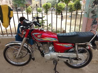 125 bike saf suthri condition mai