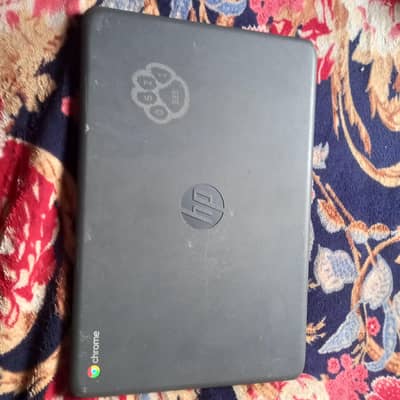 CHROME BOOK 14' DISPLAY CONDITION LIKE NEW