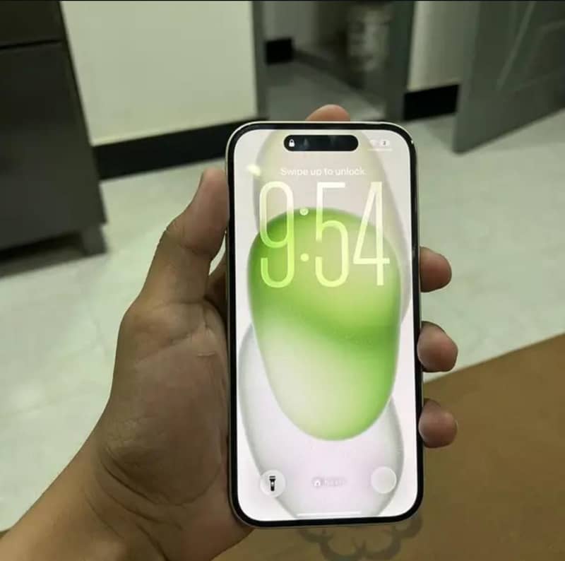 Apple iPhone 15 1