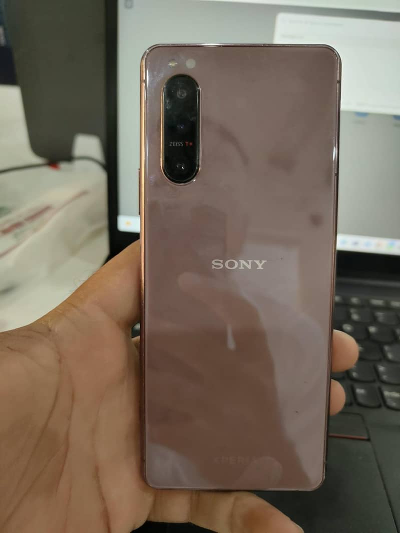 Sony 5 II 0