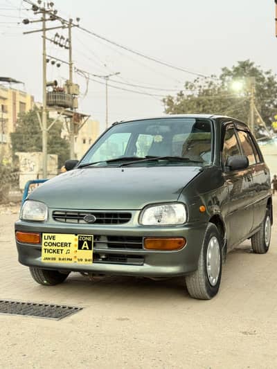 Daihatsu Cuore 2011/12 Auto