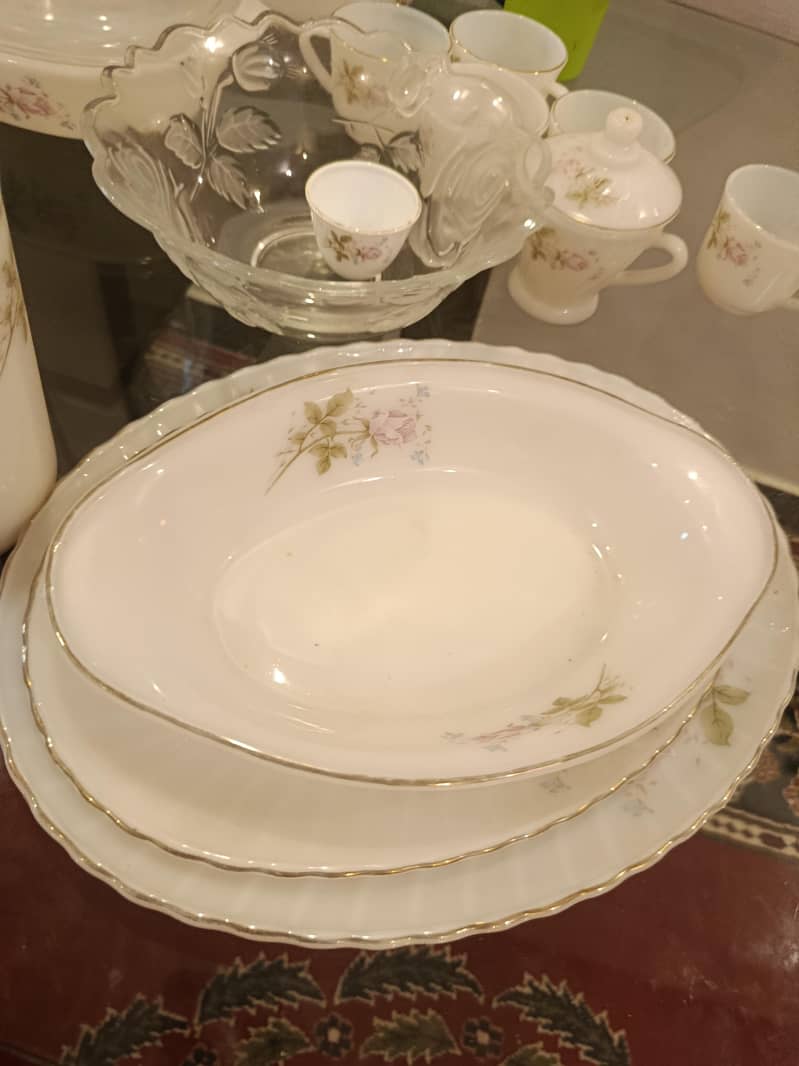dinner sets 4