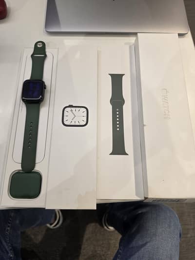 Apple Watch Series 7 – 45mm Green Aluminum