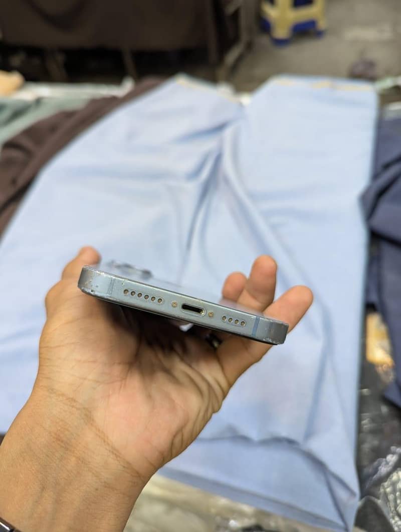 Apple iPhone 14 plus 3