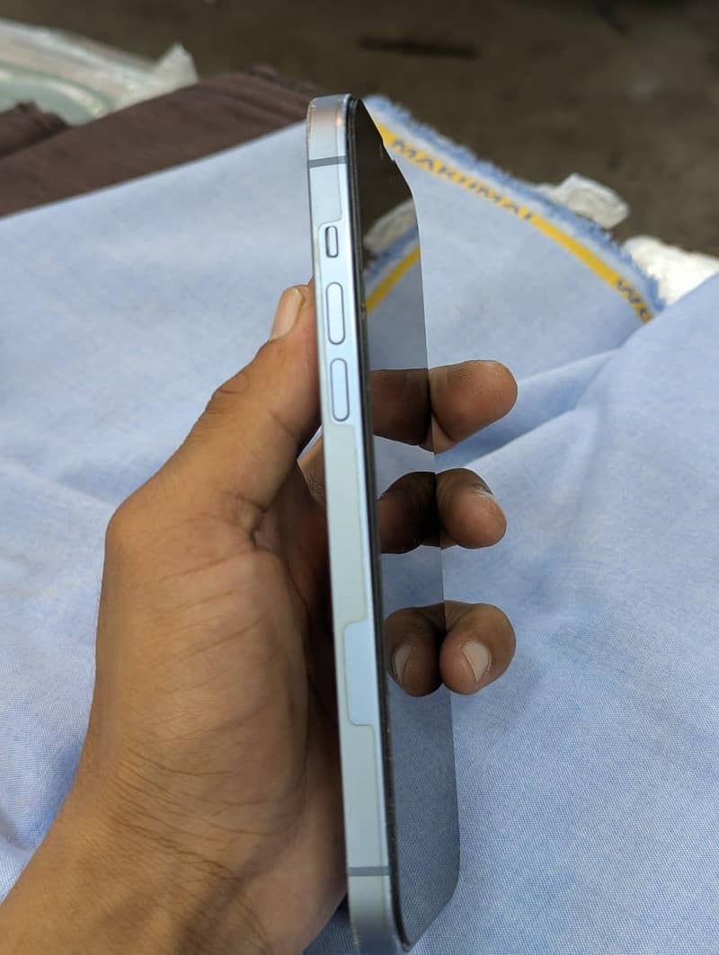 Apple iPhone 14 plus 6