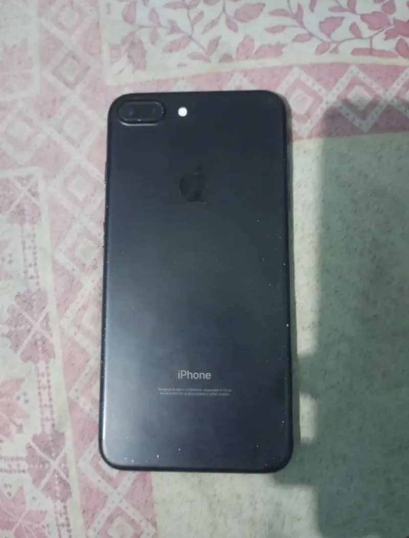 Apple iPhone 7 Plus 0
