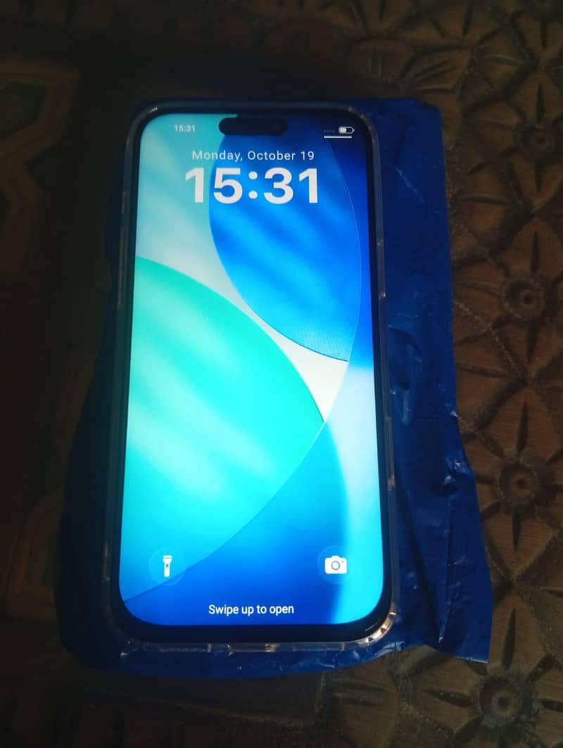Apple iPhone 17 Pro Max 4