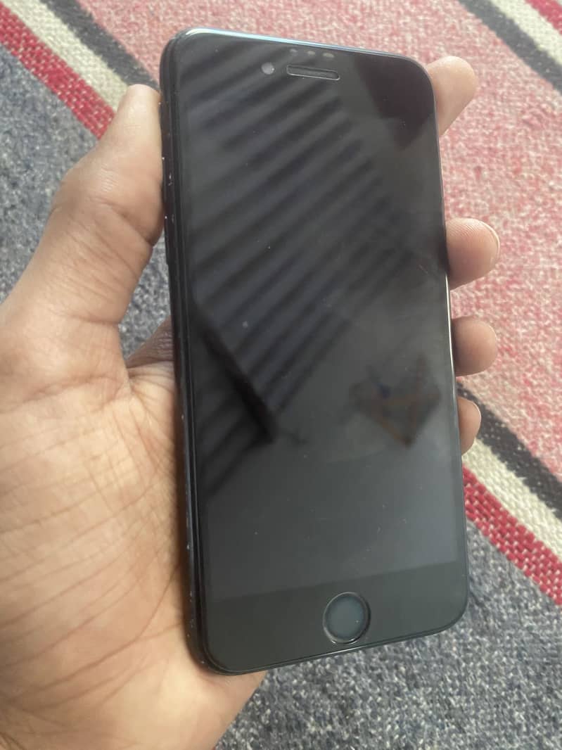 Apple iPhone 7 2