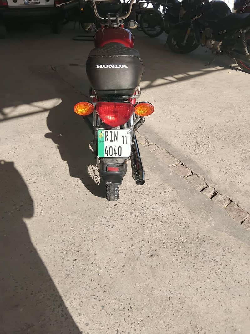 03015257653 5