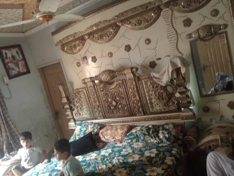 condition achi bed wall darsing 0