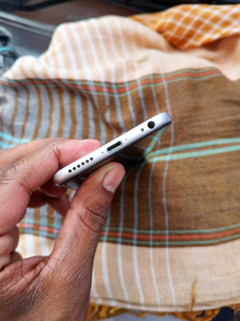 Apple iPhone 6 1