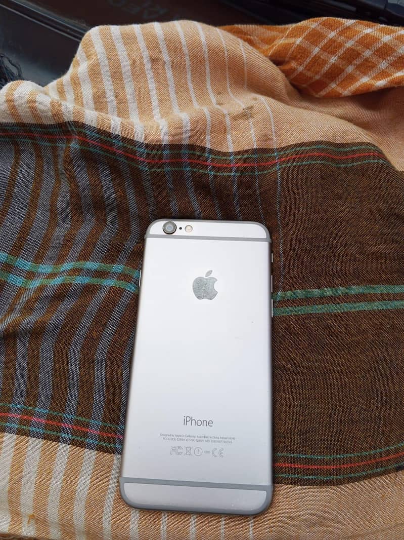 Apple iPhone 6 4