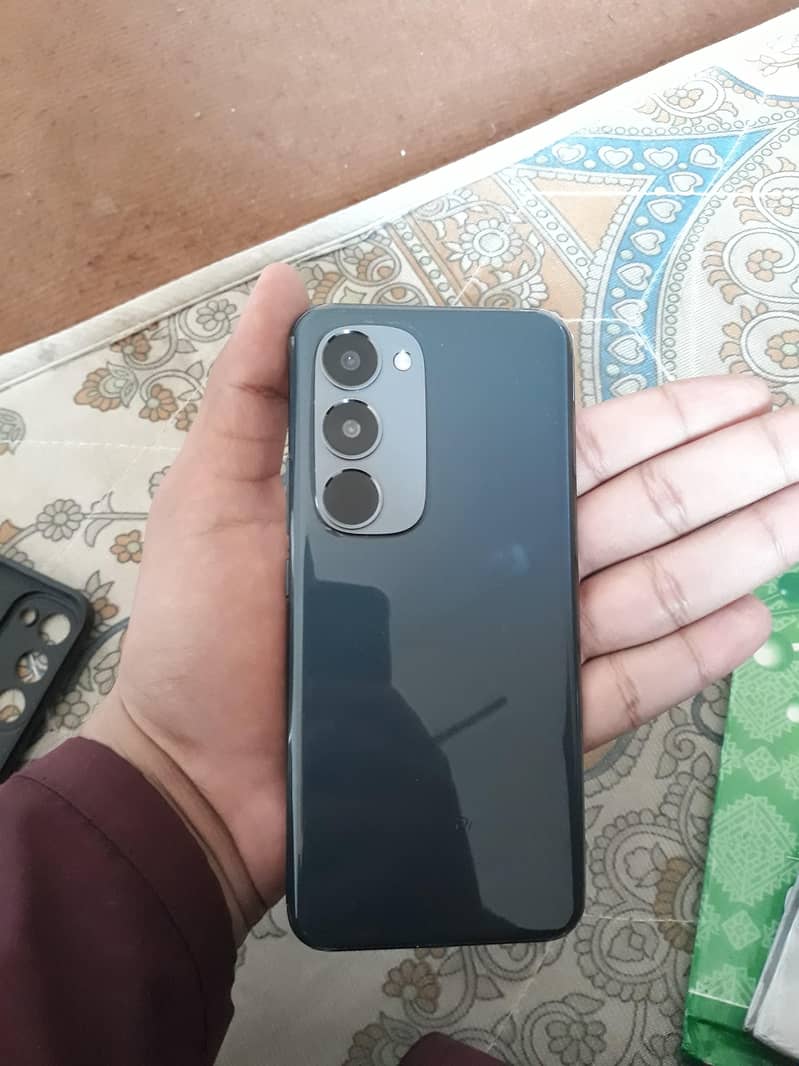 Techno spark 40 pro plus 1