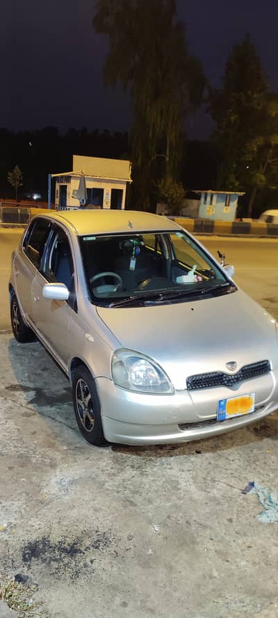 Toyota Vitz 2000