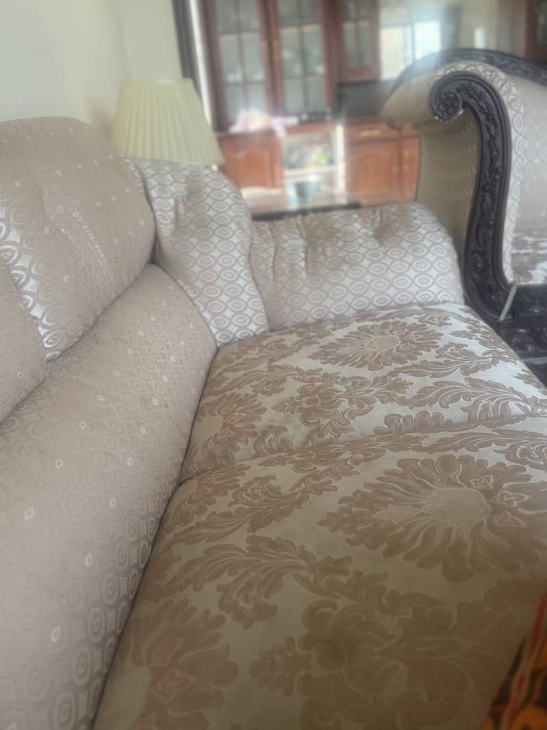 Sofa set 0