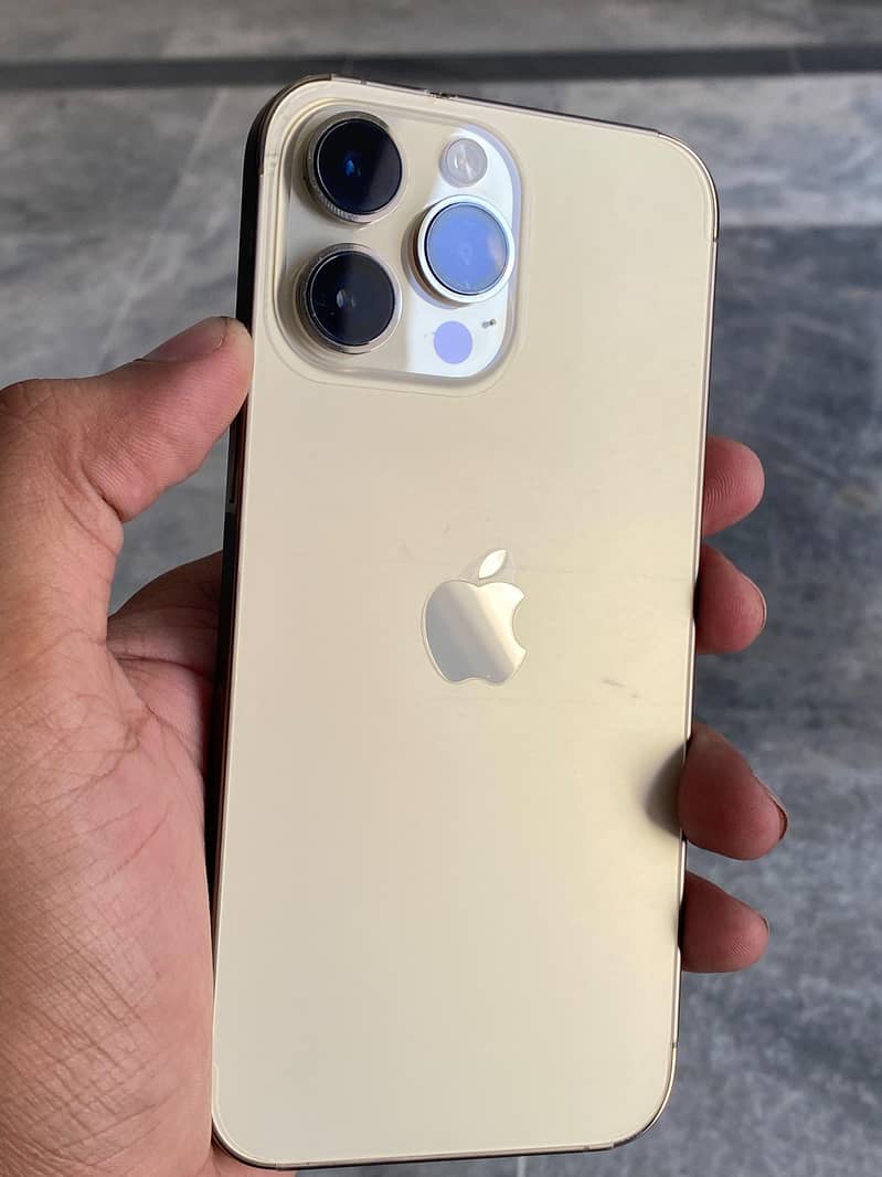 Apple iPhone 14 Pro Max 9