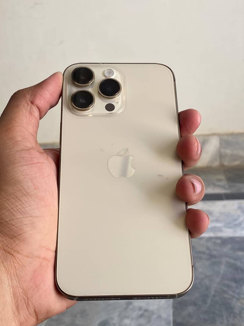 Apple iPhone 14 Pro Max 10