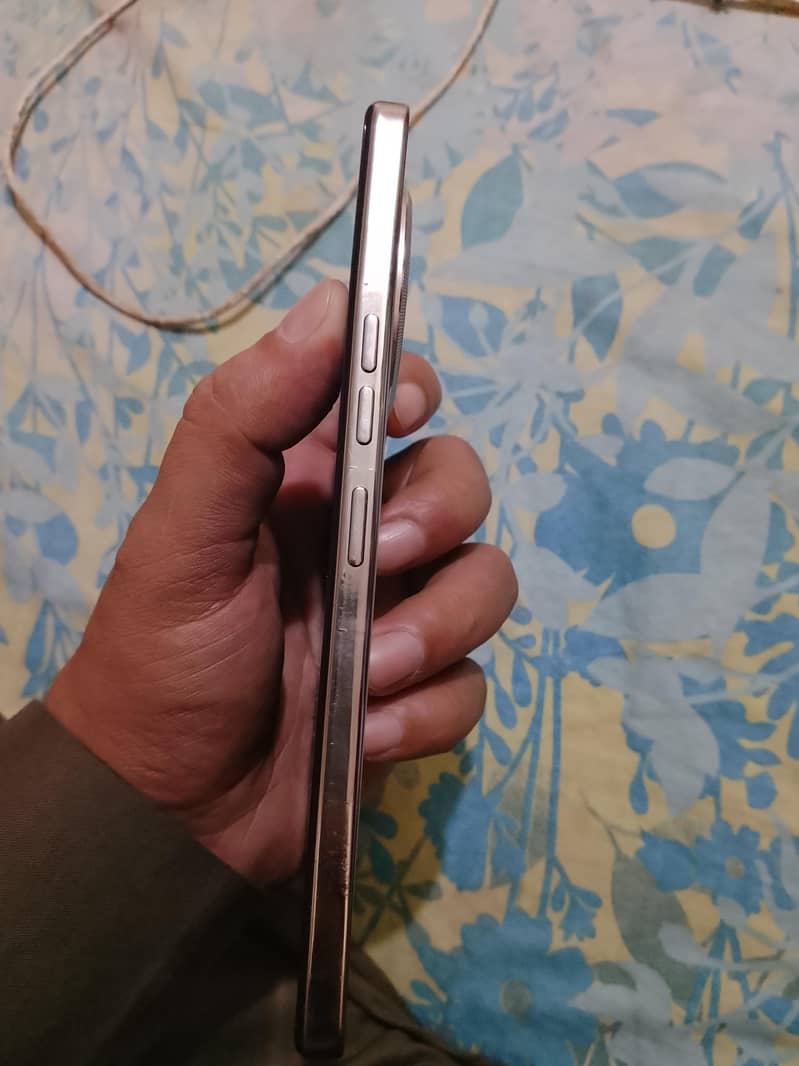 Tecno CAMON 30 2