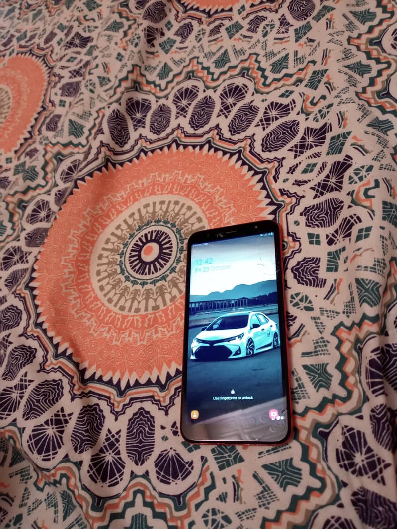 Samsung Mobile J6 Plus 7