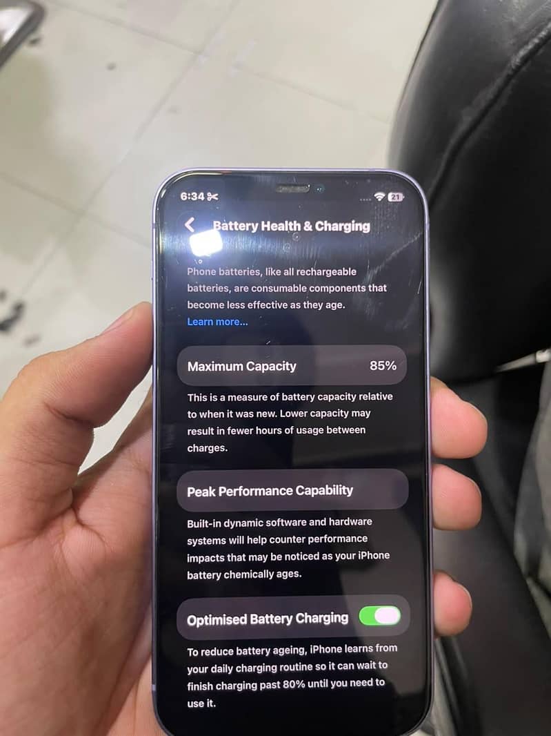 Apple iPhone 12 4