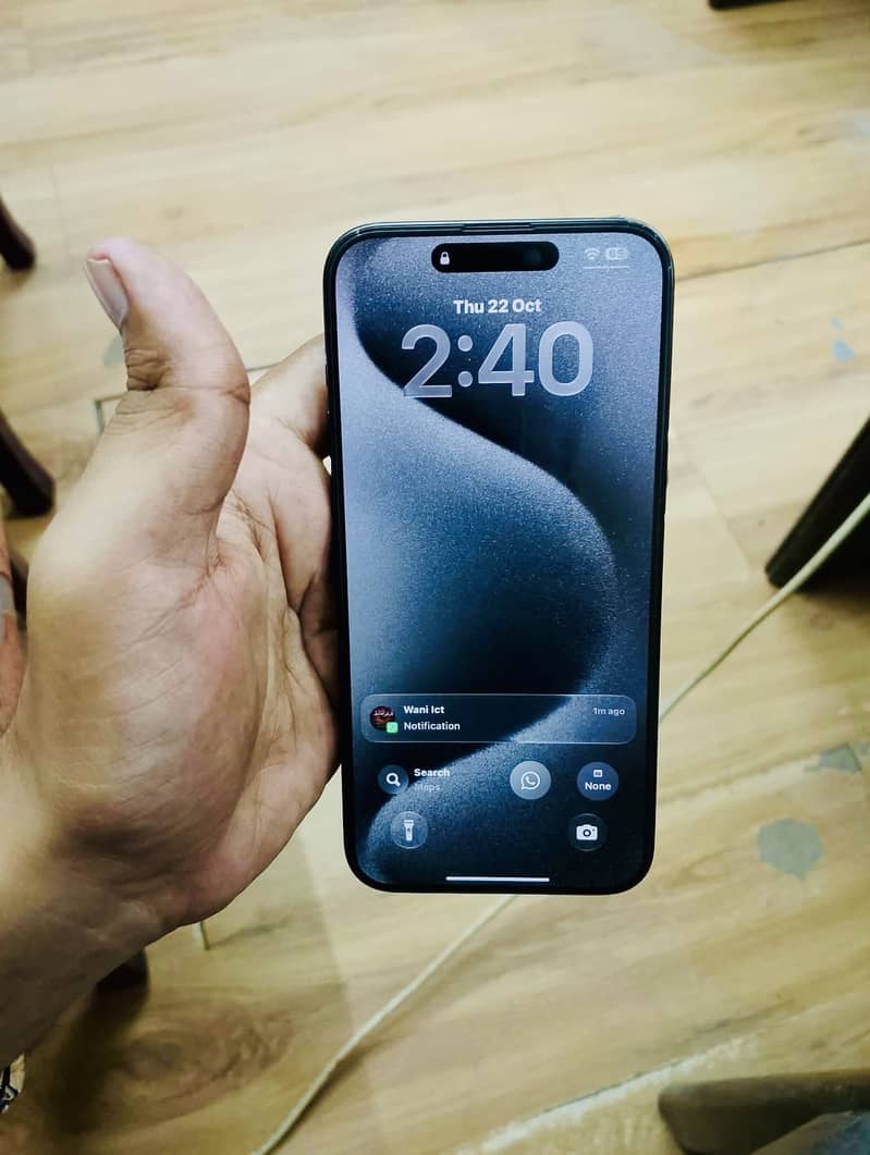 Apple iPhone 15 Pro Max 6