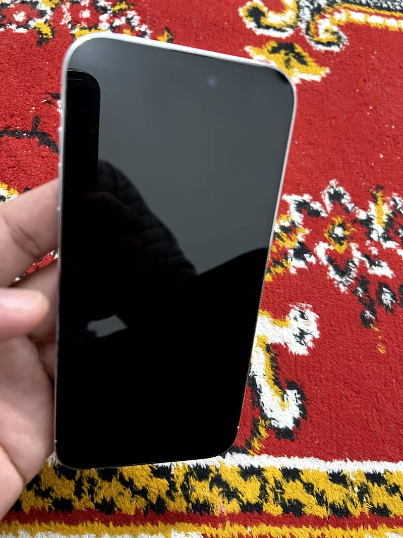Apple iPhone 14 Pro Max 6