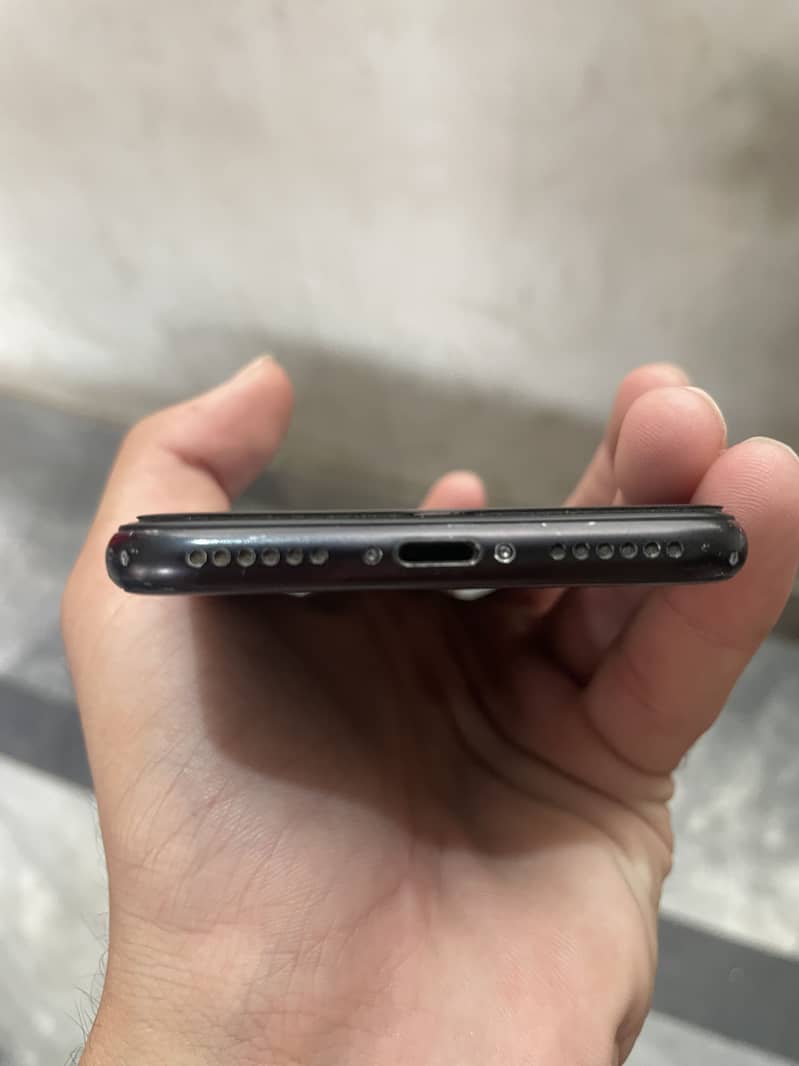 Apple iPhone SE2020 0