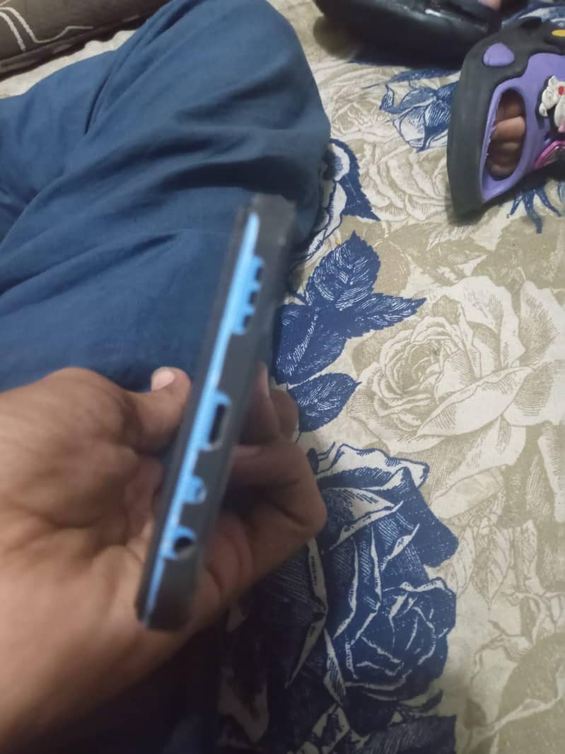 OPPO A17 8